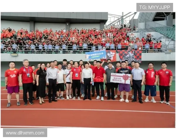 延吉白玉串城携手延边龙鼎助力足球发展